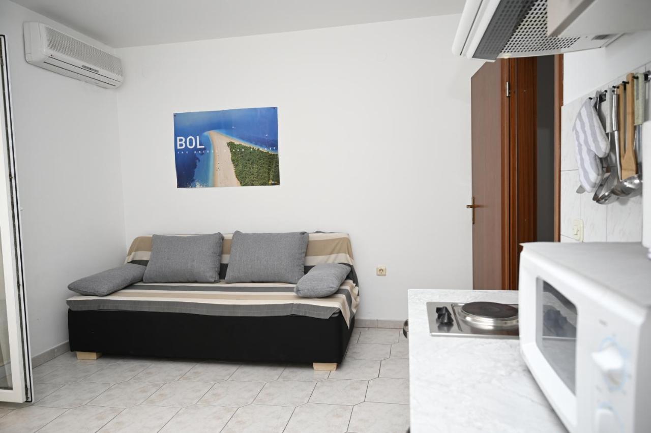 Apartments "Sea View" Miki & Ivana Bol Kültér fotó