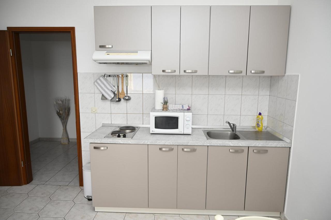 Apartments "Sea View" Miki & Ivana Bol Kültér fotó